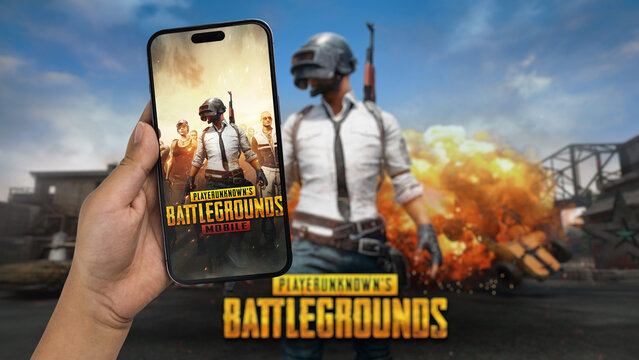 Kumamoto, JAPAN - Dec 22 2021 : 8 Popular mobile games (PUBG