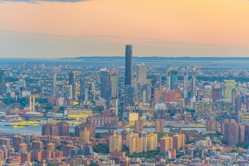 Fototapeta premium Cityscape of downtown Brooklyn skyline from Manhattan New York City