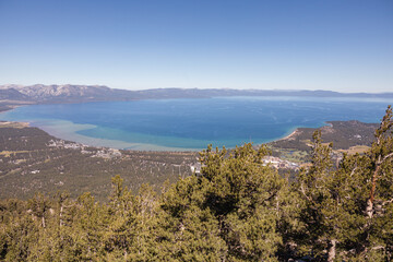 Fototapeta na wymiar Overlooking the beautiful Lake Tahoe