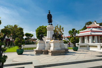 Fototapeta na wymiar Monument to King Rama II of Thailand in Bangkok.