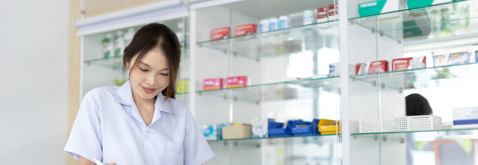 Pharmacist working in a pharmacy, Consultation and medical advice, All kinds of generic household...