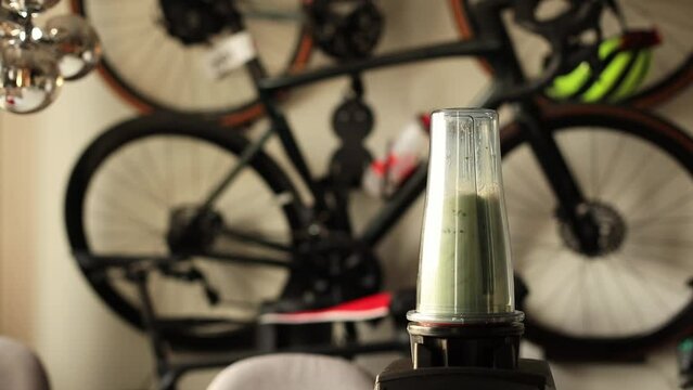 Energy drink preparation befor Workout, Before bike ride. 