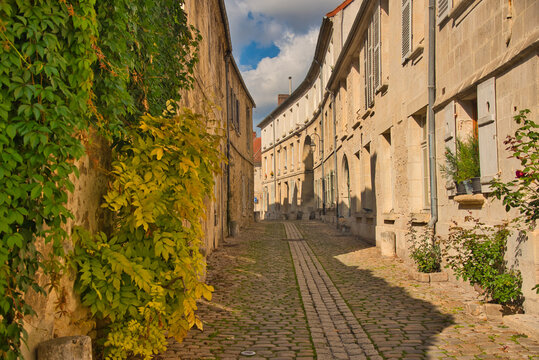 Idyllisches St. Crepy-en-Valois im Oise in Frankreich
