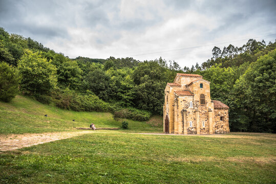 Santa Mar&iacute;a del Naranco, Oviedo