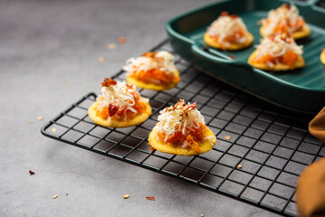 Papdi pizza are mini food bites, Indian kids favourite party snack