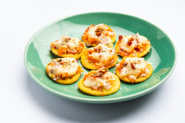 Papdi pizza are mini food bites, Indian kids favourite party snack
