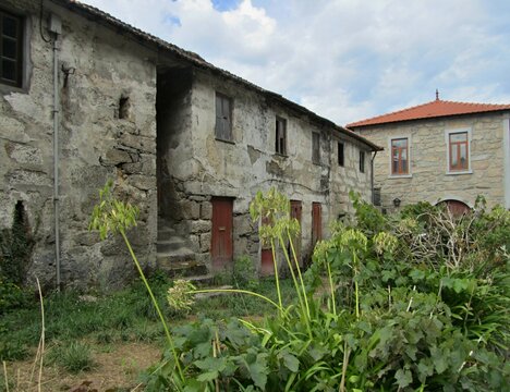 Typical old stone house in the Porto region - Portugal 