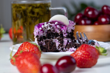 purple cake with berry flavor