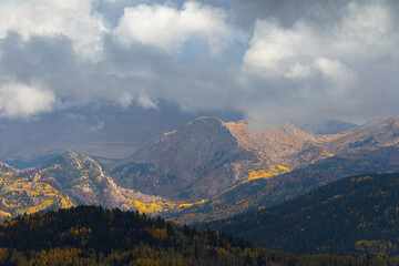 Fototapeta premium South face of Pikes Peak in Autumn