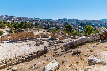 An aerial view towards South Gate in the ancient Roman settlement of Gerasa in Jerash, Jordan in summertime