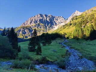 Naklejka na ściany i meble Bergkette in den Alpen