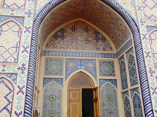 [Uzbekistan] Exterior of the Ulugh Beg Observatory building (Samarkand)