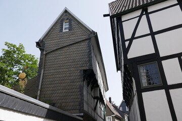 Fototapeta na wymiar Haus mit Schiefer in Hattingen