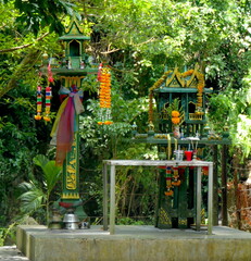 Hausaltar in Thailand