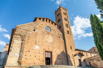 Basilique San Clemente in Santa Maria dei Servi, à Sienne, Italie - obrazy, fototapety, plakaty