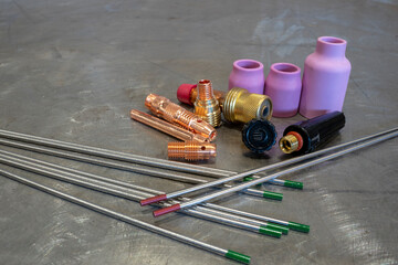 Spare parts for TIG argon burner, ceramic, tungsten, diffuser.