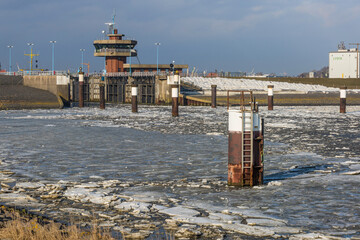 Hafen von Büsum im Winter