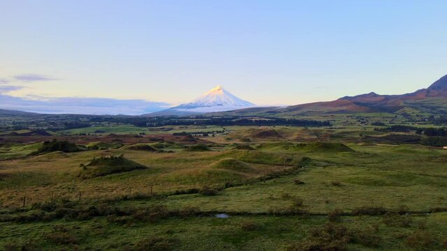 Cotopaxi Ecuador - Flug mit Drohne up