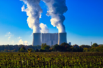 Braunkohlekraftwerk Schwarze Pumpe Lausitz - Kraftwerk - Power Plant - Kohle - Fossile Energie -...