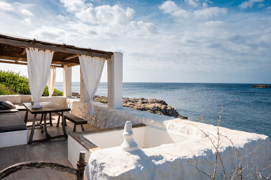Cala de Binibeca en isla de menorca