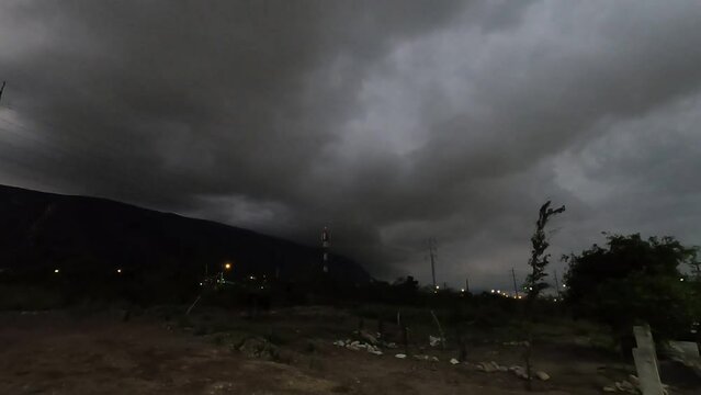 time lapse de una tormenta acercandose