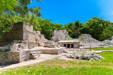 Muyil Zona Arqueol&oacute;gica en Quintana Roo, M&eacute;xico