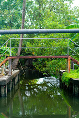 little bridge cross the canal