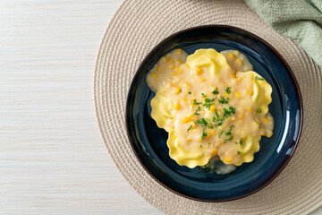 ravioli pasta with corn cheese sauce