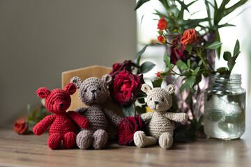 knitted bears on the table