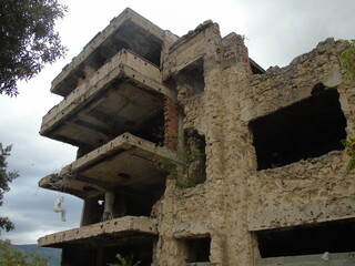 Fototapeta na wymiar Bombed Buildings on the Old Frontline of Mostar
