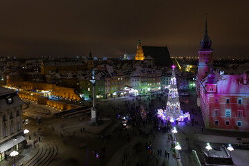 Fototapeta na wymiar Beautiful Christmas tree on Palace Square of Warsaw in the evening, the top view