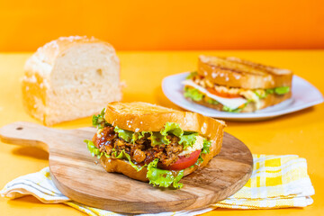 Bread toast with chicken black pepper and special souse bbq