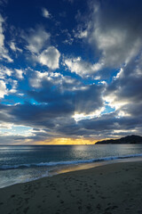 ビーチと夕陽　長崎県長崎市野母崎