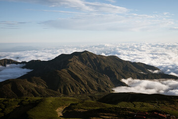 Fototapeta premium 美しい山の風景