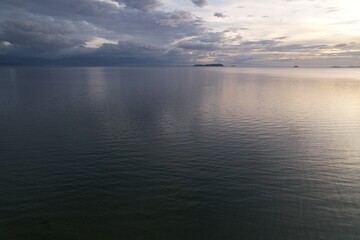夕暮れの父ヶ浜