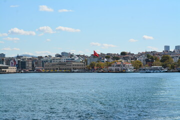 Naklejka premium Istanbul, waterview, skyline, sky and clouds