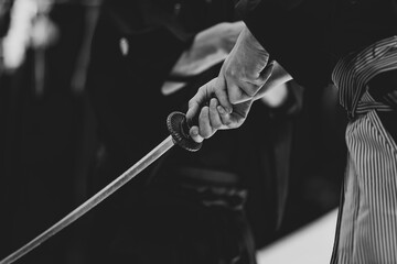 日本刀を構える人物（Demonstration of Japanese sword）