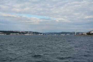 Fototapeta premium Istanbul waterview, sky and clouds