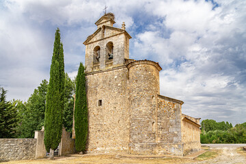 Fototapeta na wymiar Ancient romanesque church of Nuestra Señora de la Asunción in Castillejo de Mesleón in the province of Segovia. Spain