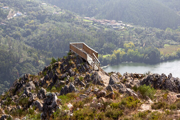 Fototapeta na wymiar Aerial footage of Miradouro (Sightseeing) da Boneca at Boneca Hill near Porto, Douro River