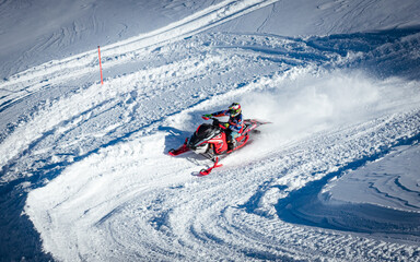 RACE OF SNOWMOBILE
