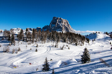race under the mountain