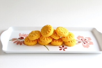 Flower trey with Indian sweet peda