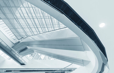 Obraz premium Interior view of escalator in modern shopping mall