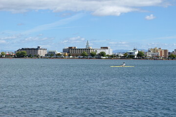 Naklejka premium 琵琶湖の南湖東岸の風景