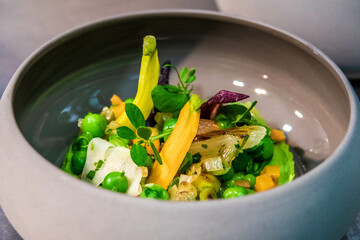 assiette gastronomique asperges