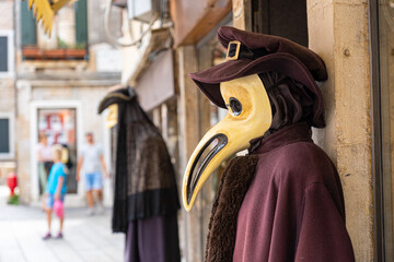 Fototapeta na wymiar Italian venetian mask for carnival