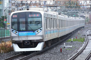 Naklejka premium 通勤電車 東京メトロ東西線05系