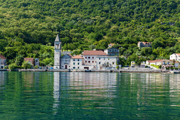 Fototapeta na wymiar Buildings on the coastline of Montenegro