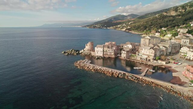 Cap Corse, village d'Erbalunga